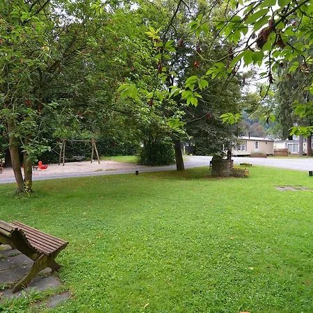 דירה Modern Near Lake In